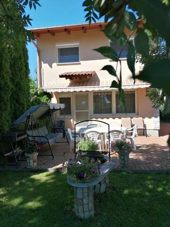 Rose Vip Apartman Villa Hajdúszoboszló Eksteriør billede