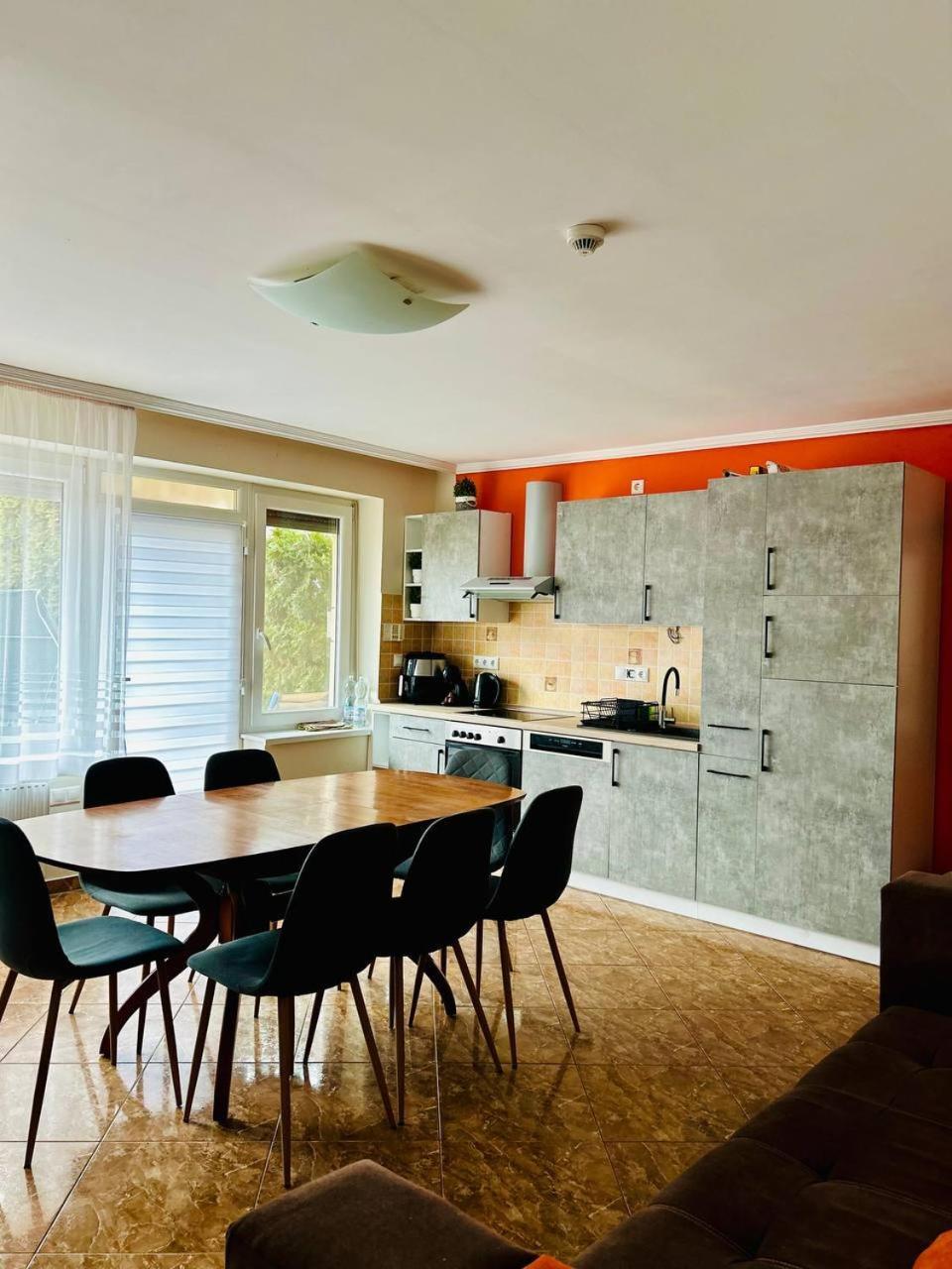 Rose Vip Apartman Villa Hajdúszoboszló Eksteriør billede